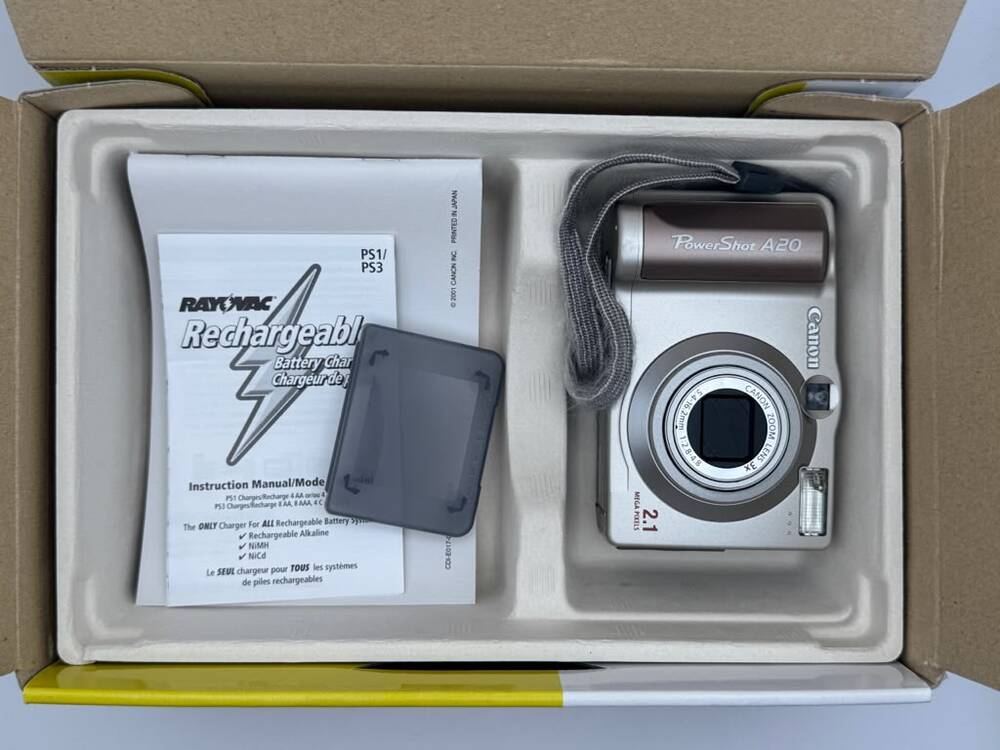 Canon PowerShot A20 Digital Camera 2.1 MP 3x Optical Zoom Wrist Strap Box Docs